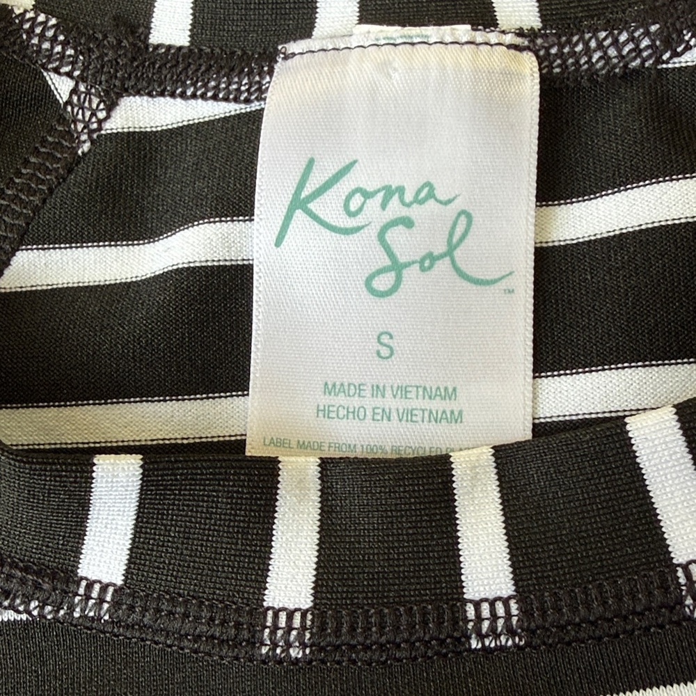 Kona Sol Black/White Striped UPF 50 Long Sleeve Rash Guard Tee Size Small - Picture 2 of 6